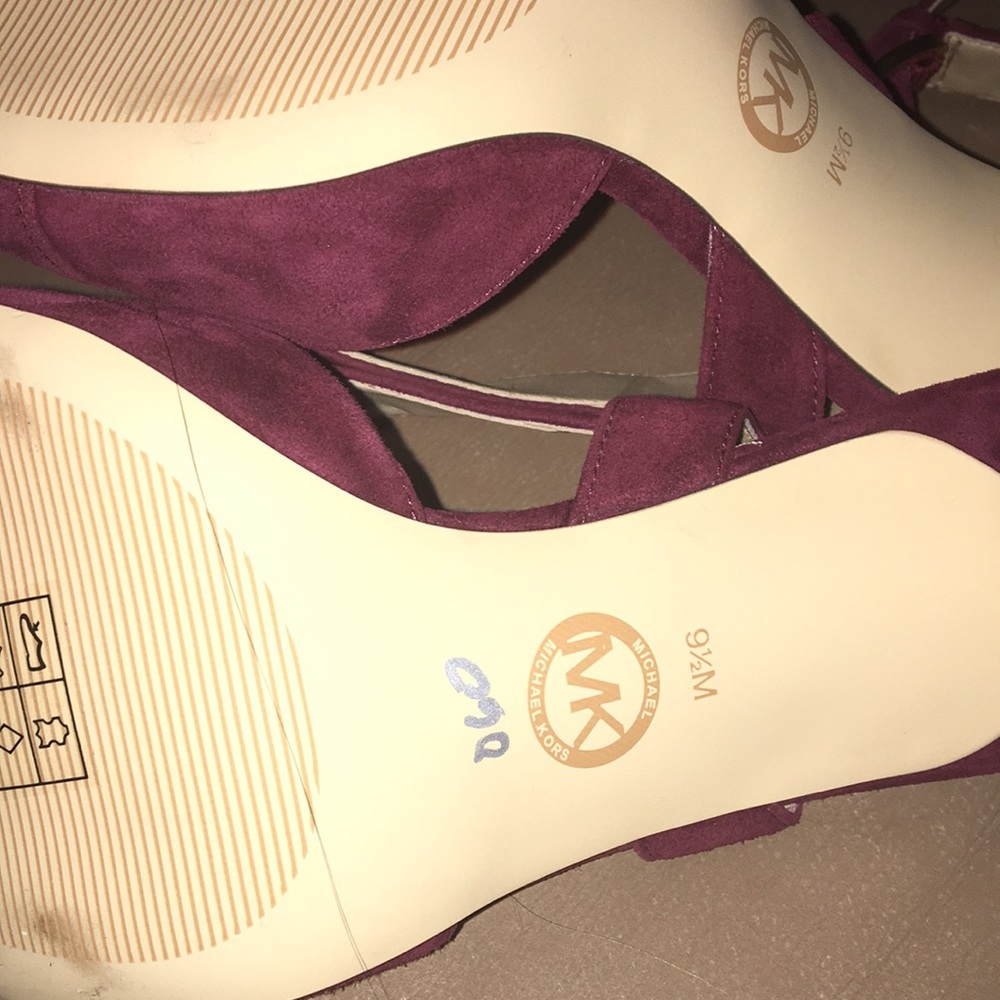 Michael Kors Burgundy Heels - Picture 4 of 8